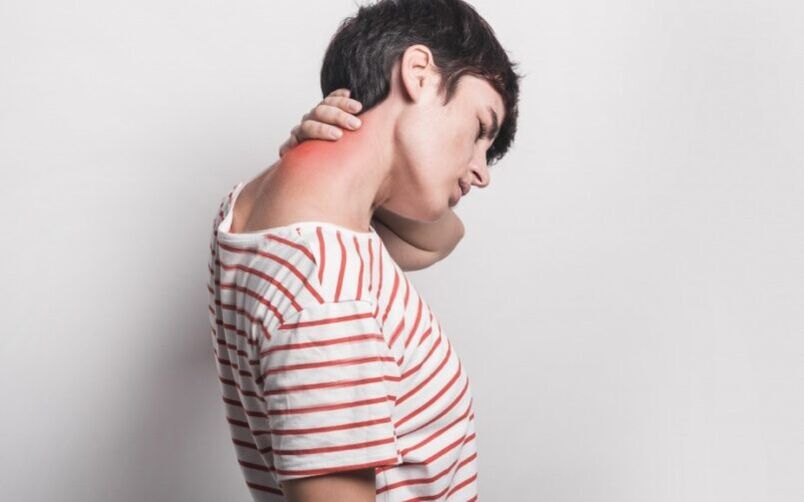 Dolore al collo Sintomi dell'osteocondosi cervicale